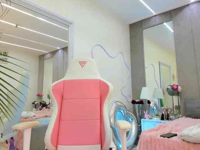 YannaMiana webcam