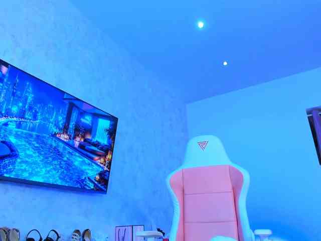 YannaMiana webcam