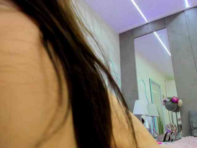 YannaMiana webcam