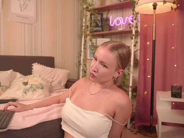 EvaSweet live webcam show