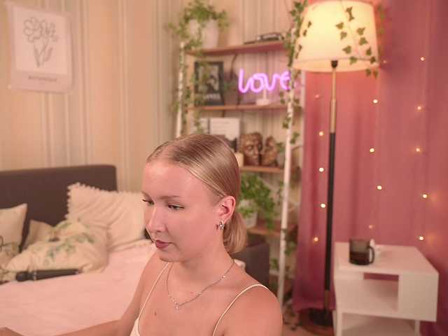EvaSweet live webcam show