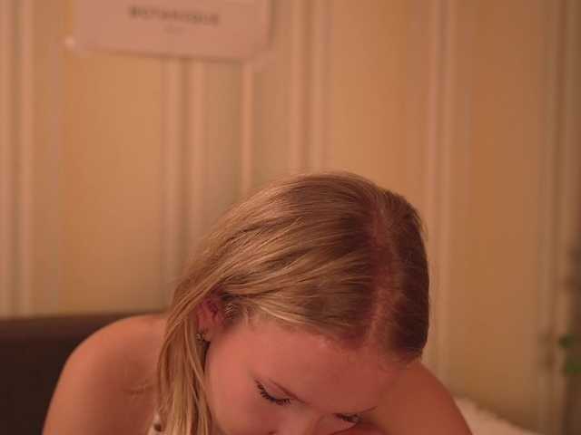 EvaSweet live cam on BongaCams