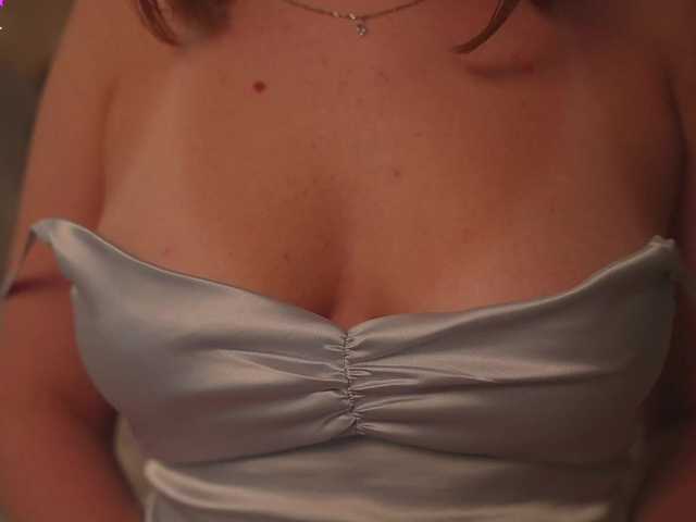 EvaSweet's BongaCams show and profile