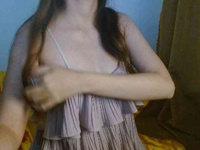 ArianneHeart webcam