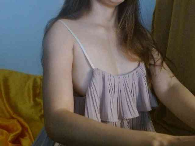 ArianneHeart webcam