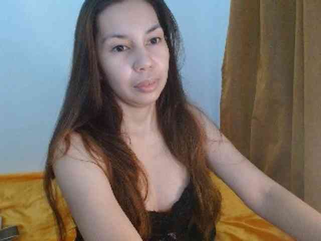 ArianneHeart webcam