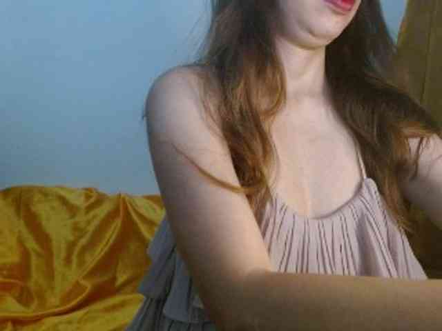 ArianneHeart webcam