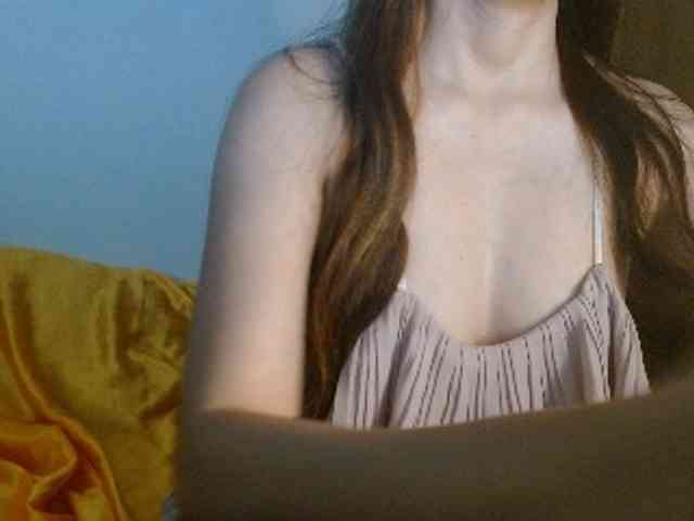 ArianneHeart webcam