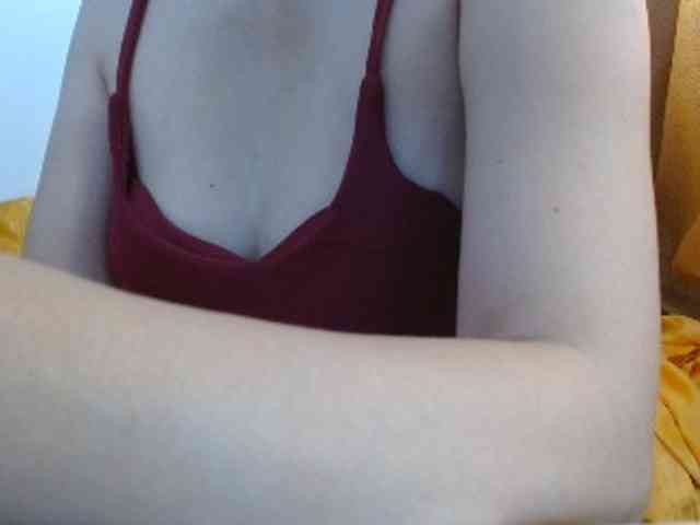 ArianneHeart webcam