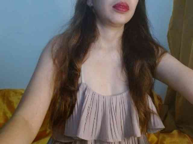 ArianneHeart webcam