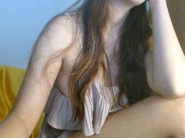 ArianneHeart webcam