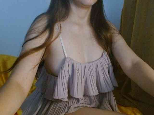 ArianneHeart webcam