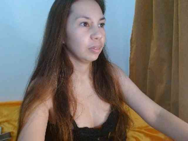 ArianneHeart webcam