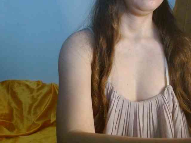 ArianneHeart webcam