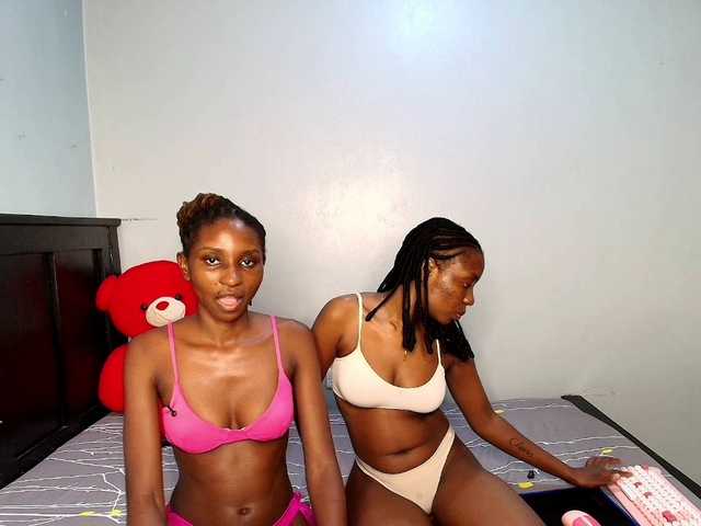 Veecatch live cam on BongaCams