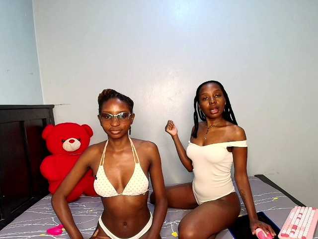 Veecatch live cam on BongaCams