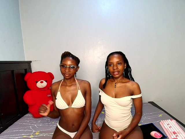 Veecatch live cam on BongaCams
