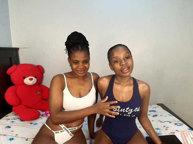 Veecatch live cam on BongaCams