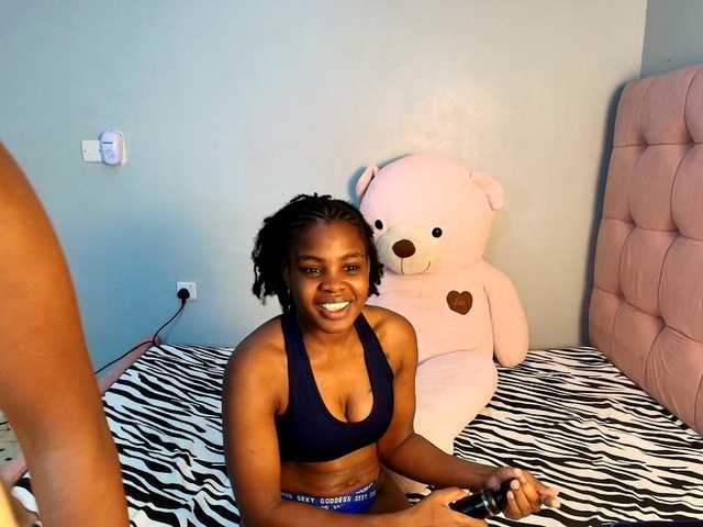 Veecatch live cam on BongaCams