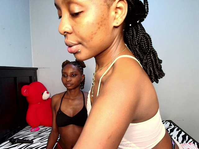 Veecatch live cam on BongaCams