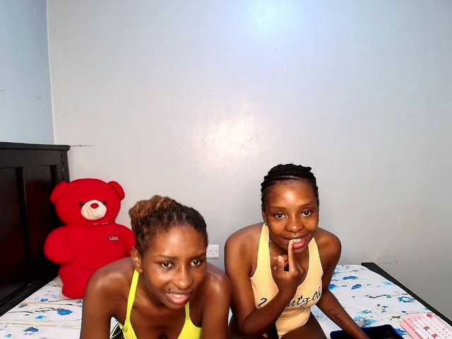Veecatch live cam on BongaCams