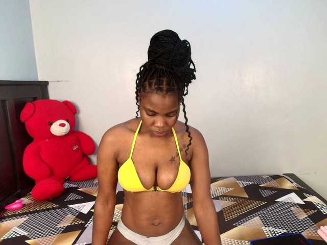 Veecatch live cam on BongaCams
