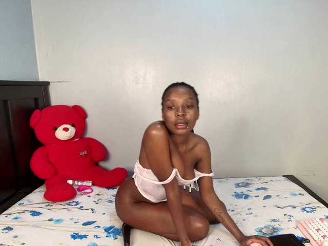 Veecatch live cam on BongaCams