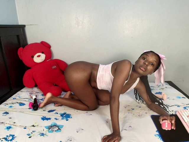Veecatch live cam on BongaCams