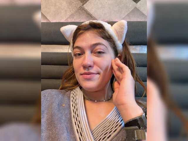 Alinagilberd03 live cam on BongaCams
