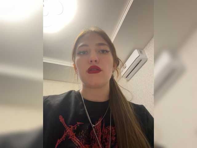 Alinagilberd03 live cam on BongaCams