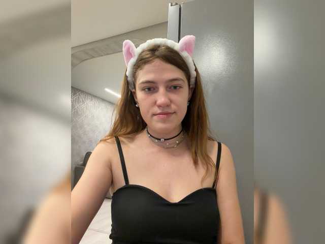 Alinagilberd03 live cam on BongaCams