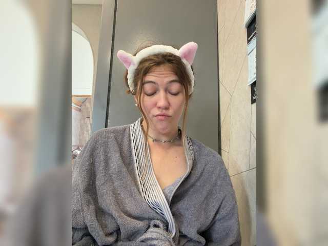 Alinagilberd03 live cam on BongaCams