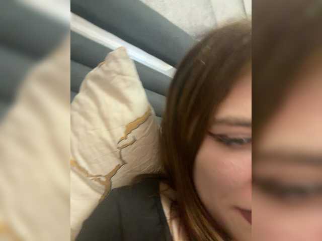 Alinagilberd03 live cam on BongaCams