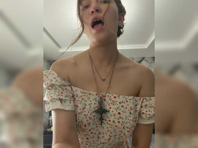 Alinagilberd03 live cam on BongaCams