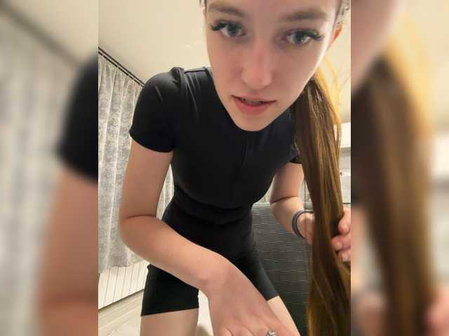 Alinagilberd03 live cam on BongaCams