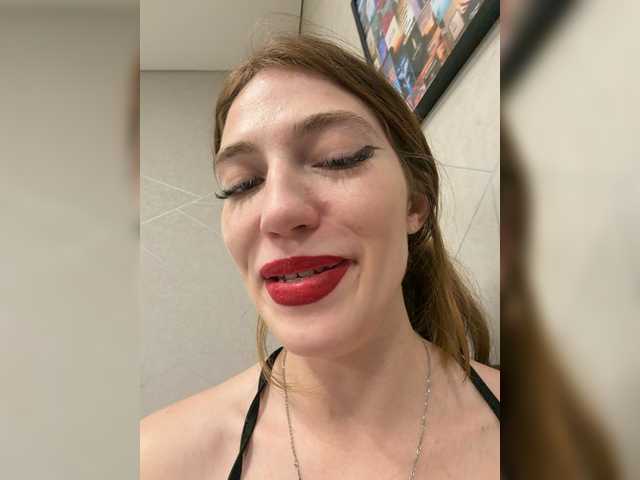 Alinagilberd03 live cam on BongaCams
