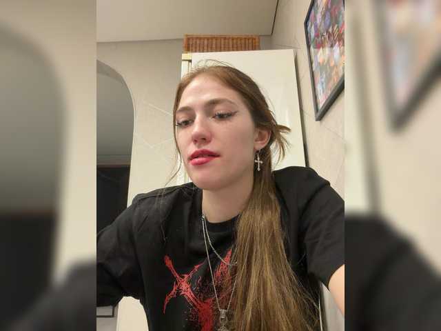 Alinagilberd03 live cam on BongaCams