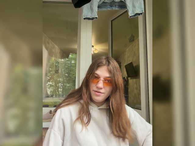 Alinagilberd03 live cam on BongaCams