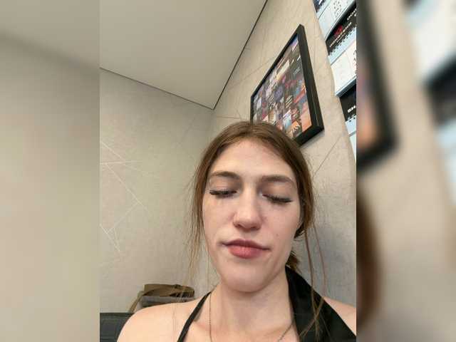Alinagilberd03 live cam on BongaCams