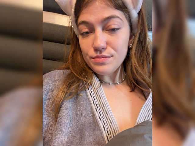 Alinagilberd03 live cam on BongaCams