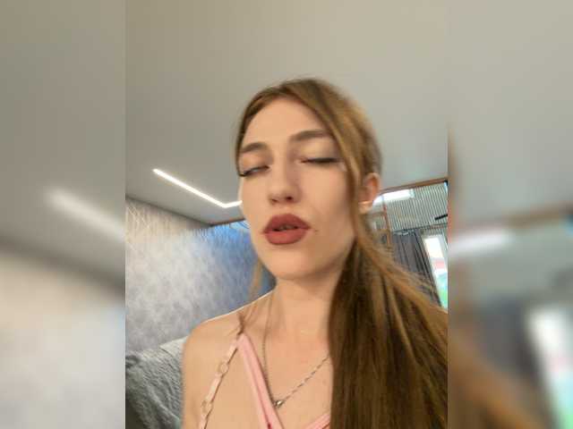 Alinagilberd03 live cam on BongaCams