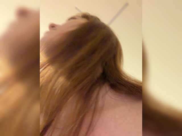 Alinagilberd03 live cam