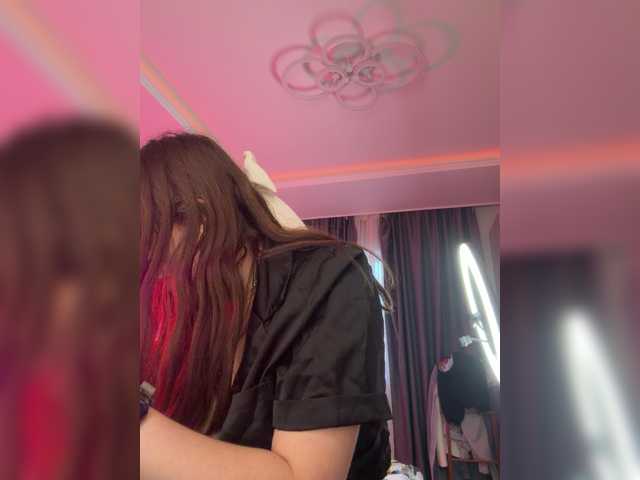 Alinagilberd03 live cam on BongaCams