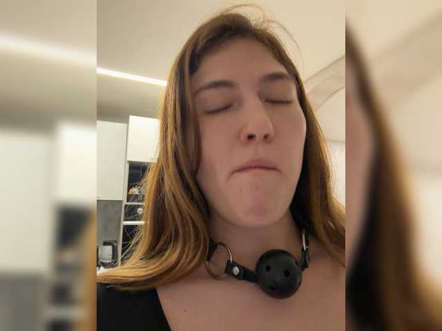 Alinagilberd03 live cam on BongaCams