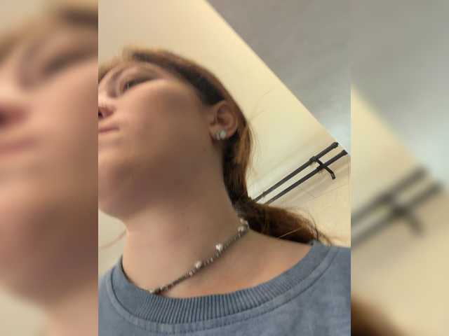 Alinagilberd03 live cam on BongaCams