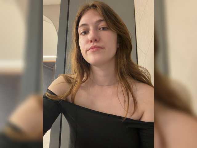 Alinagilberd03 live cam on BongaCams