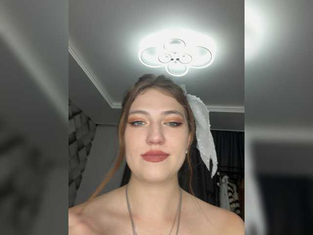 Alinagilberd03 live cam on BongaCams