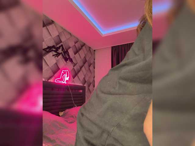 Alinagilberd03 live cam on BongaCams