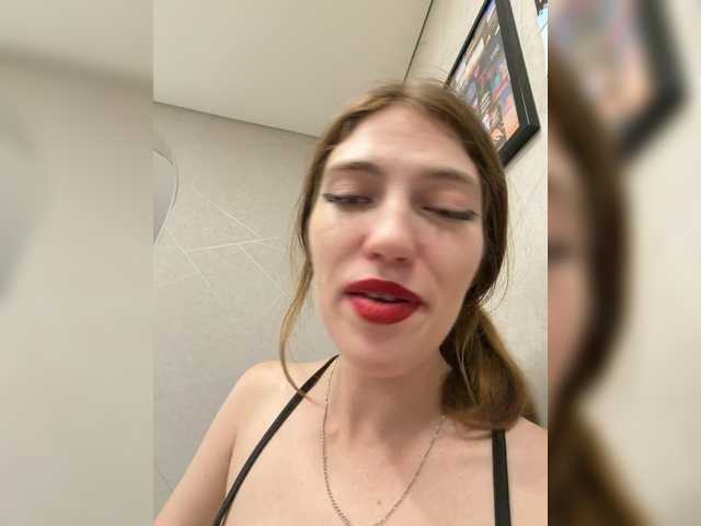 Alinagilberd03 live cam on BongaCams