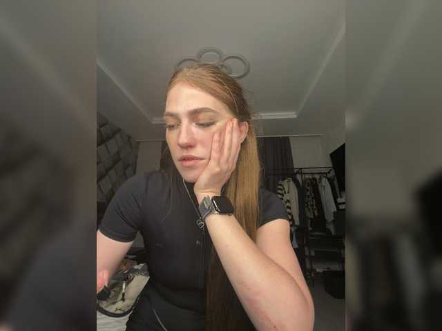 Alinagilberd03 live cam on BongaCams
